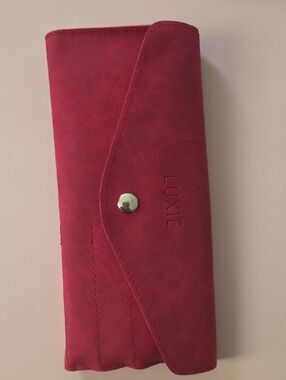 Luxie Gold Brushes In Red Suede Travel Bag